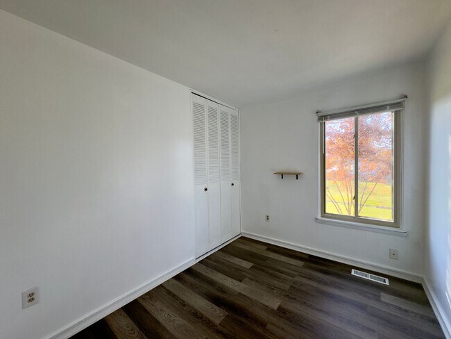Building Photo - Charming 3 Bedroom/1 Bathroom Home in Rosedale, MD!