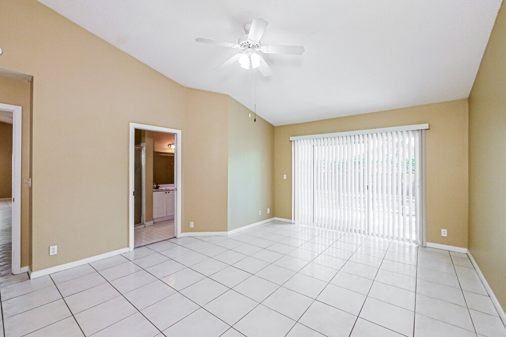 Building Photo - 5339 NW 99th Ln