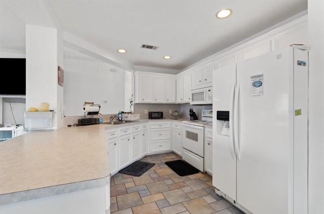 Building Photo - 467 Pinnacle