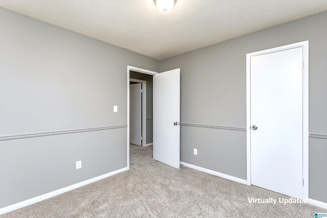 Building Photo - 506 Vardar Ln