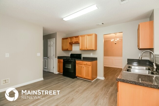 Building Photo - 6462 Dekeon Dr