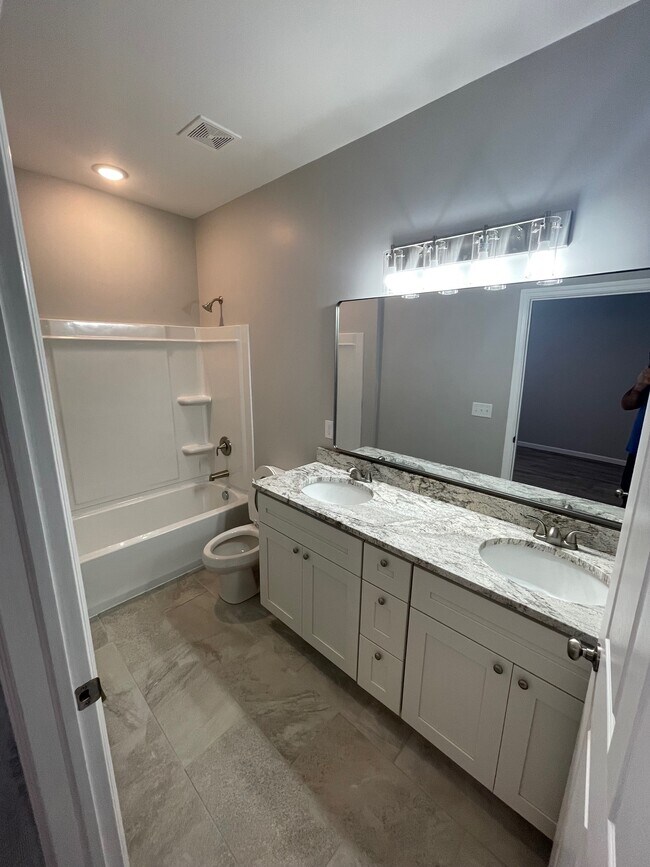 Building Photo - 94 Timber Hill Dr