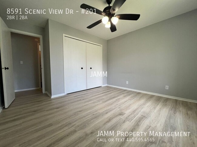 Building Photo - 8591 Scenicview Dr