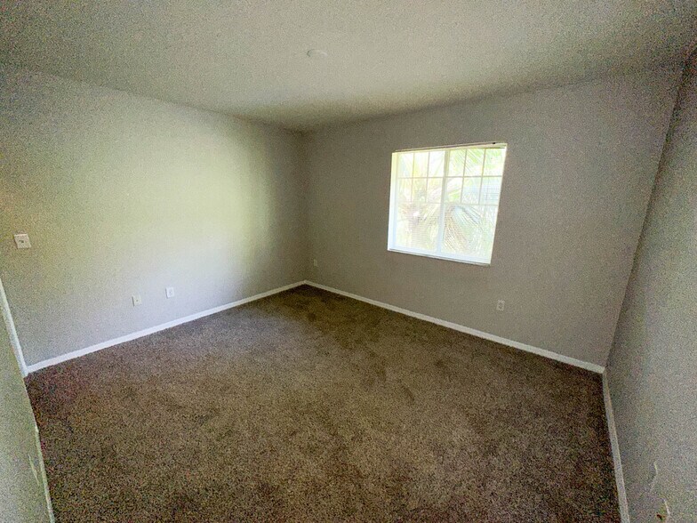 Building Photo - 6530 Emerald Dunes Dr