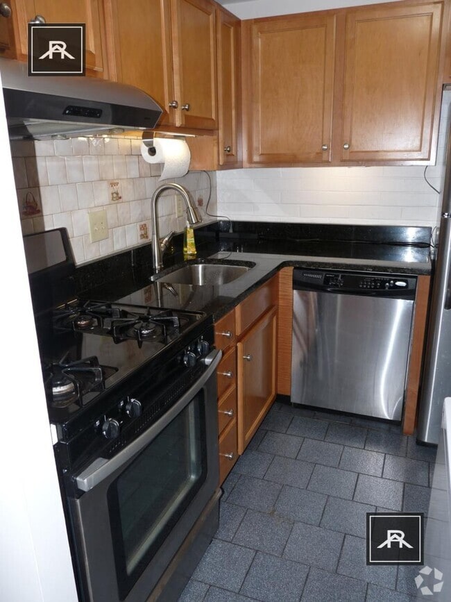 Building Photo - 2 bedroom in Brookline MA 02445