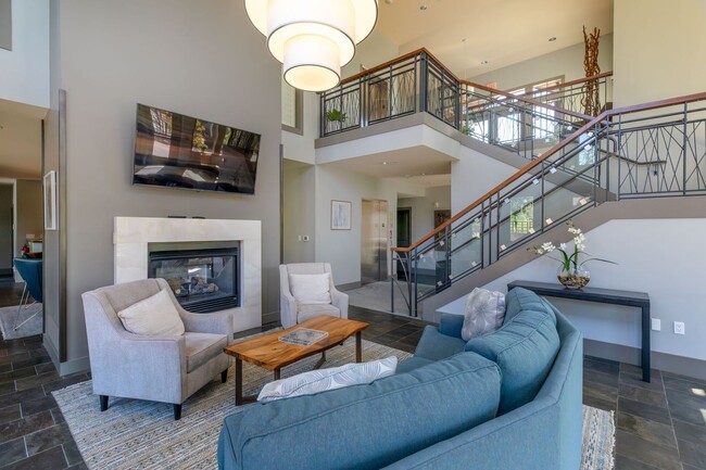 Building Photo - Must See! Luxury Townhome in West Sylvan Hills - Clubhouse/Pool/Garage!