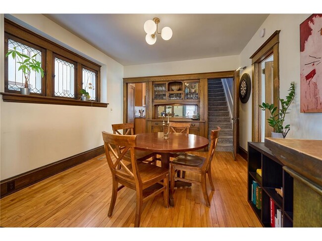 Building Photo - 4520 Bryant Ave S