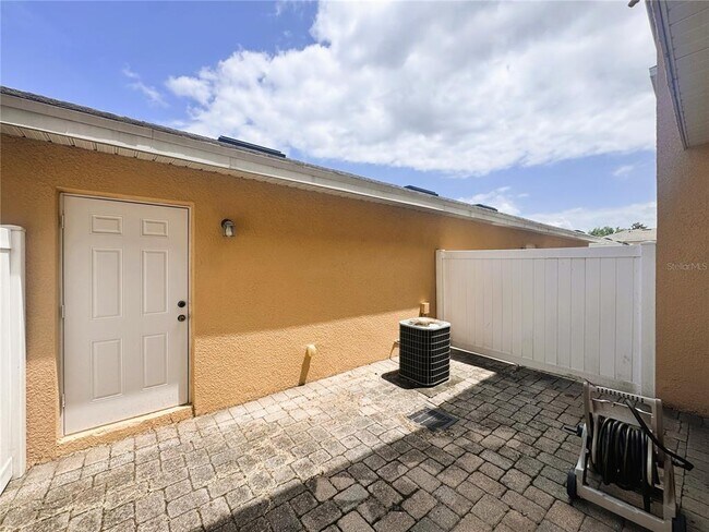 Building Photo - 13349 Harbor Shore Ln