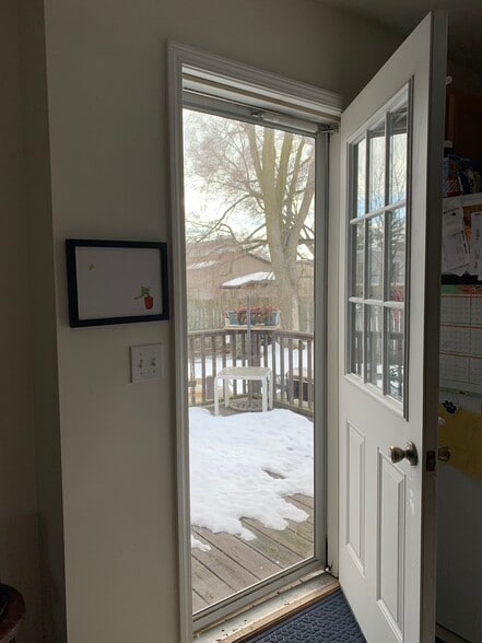 Door to patio - 108 Heidi Ct