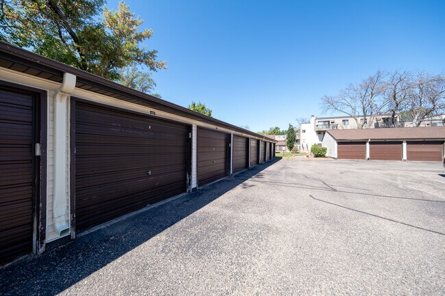 Building Photo - 7352 72nd Ln N