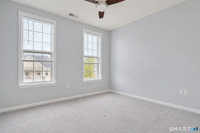 Building Photo - 922 Old Pasture Dr