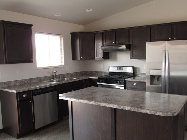 Building Photo - 3 BED | 3 BATH | HOME | ELKS CROSSING
