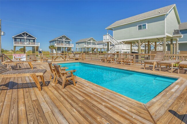 Building Photo - 1079 Cedar Ln