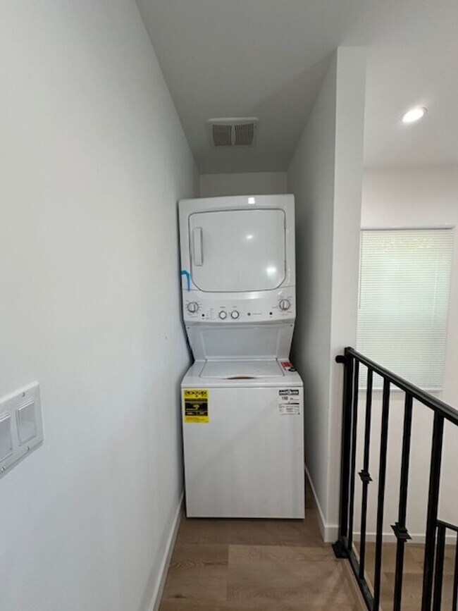 Building Photo - Completely remodeled and located on a quie...