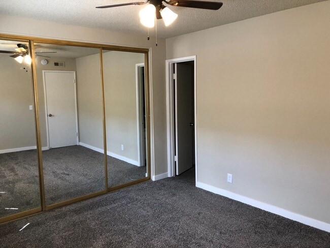 Building Photo - Airy 2 Bedroom 2 Bath with Front Patio