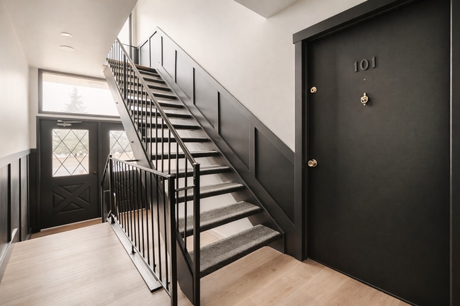 Building Photo - Luxury Living at Z on Plymouth – 1,000 SF Two-Bedroom Residence