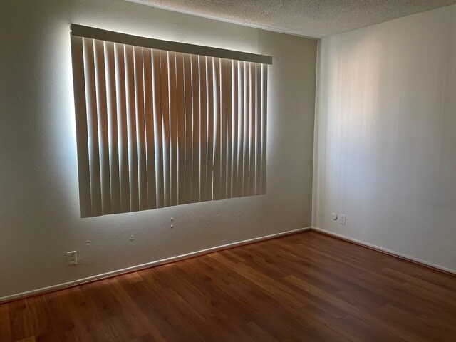 Living Room - 14011 Sherman Way