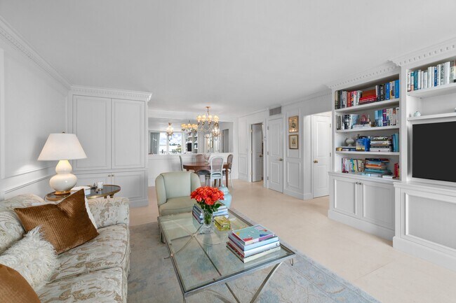 Building Photo - 354 Chilean Ave