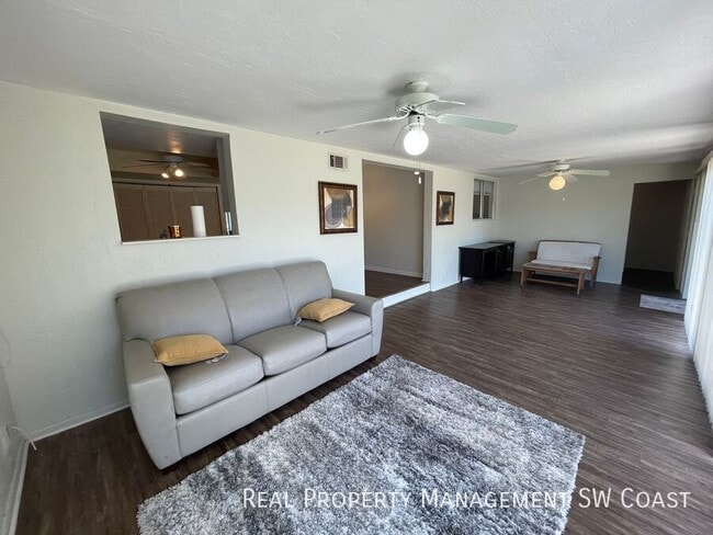 Building Photo - 17430 W Carnegie Cir