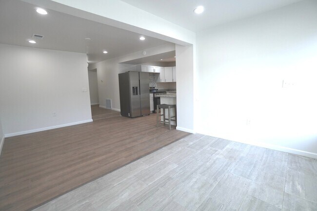 Building Photo - 5801 Juniper Ave