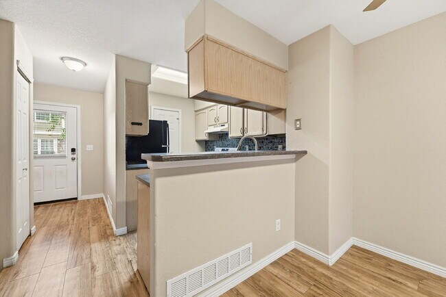 Building Photo - $2,140.95 with $300 off the first month's rent, 2 Beds - 2 Bath, Single Family Home in Centennial...