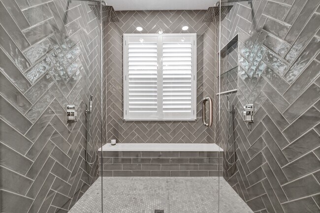 Building Photo - 11855 Camden Park Dr