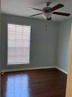 Building Photo - 503 E 6th St