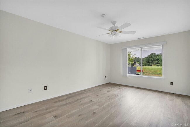 Building Photo - 745 Spring Lake Dr