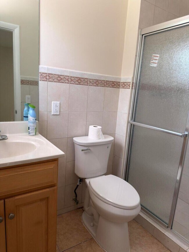 Building Photo - 7500 SW 98th Ct