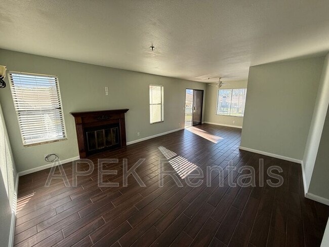 Building Photo - 43376 Cook St