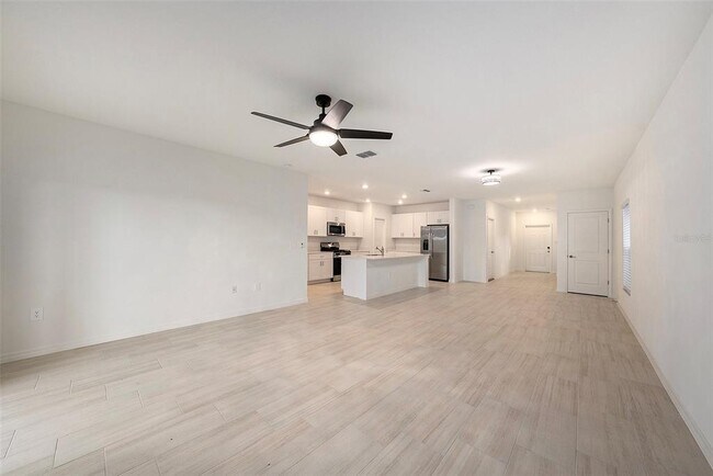 Building Photo - 35233 Gravelly Dr