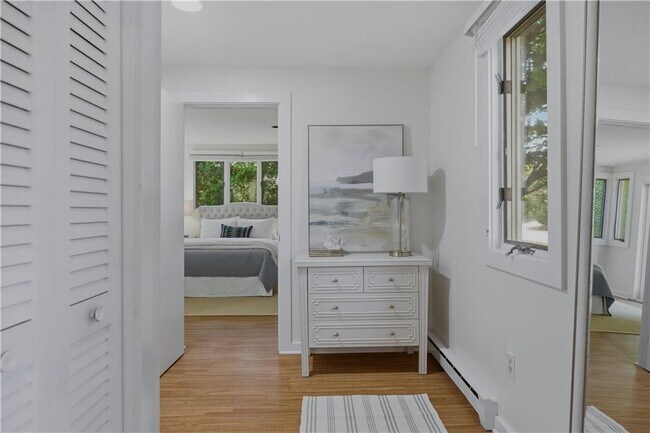 Building Photo - 117 Canonchet Dr