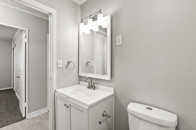 Building Photo - 3920 Vinton St