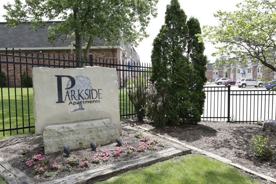 Primary Photo - Parkside
