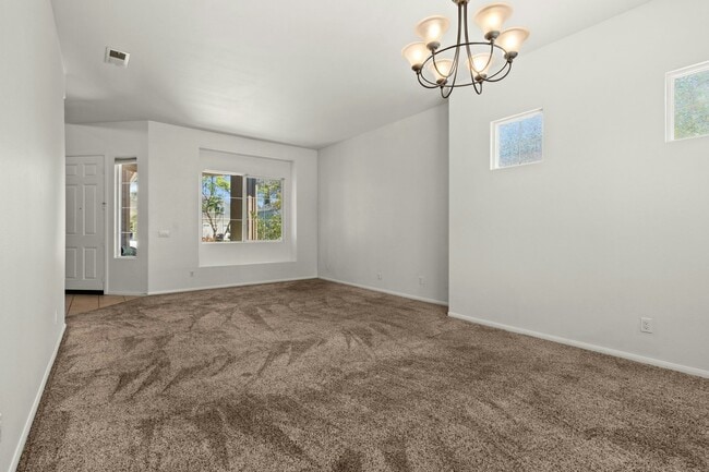 Building Photo - 1067 Princess Kyra Pl
