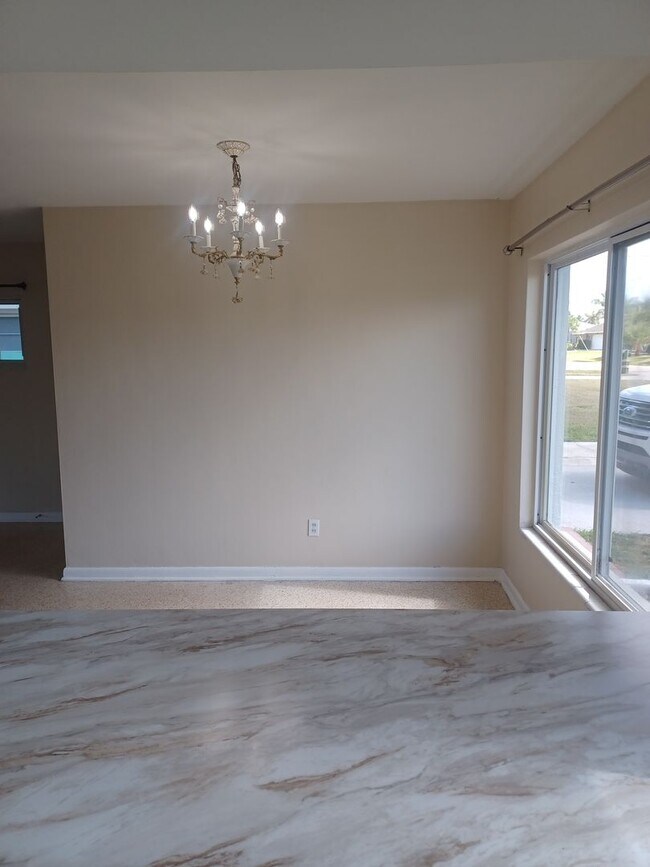 Building Photo - 5132 Calusa Ct