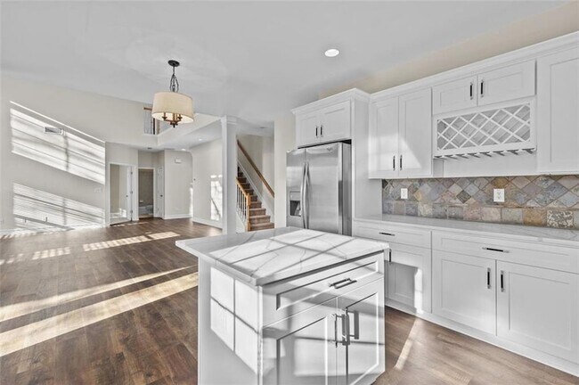 Building Photo - 4831 Edinburgh Dr