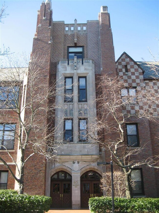 Primary Photo - 75 McKinley Ave