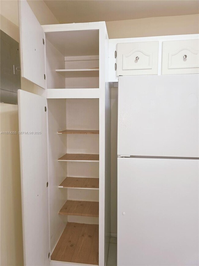 Building Photo - 4140 NW 44th Ave