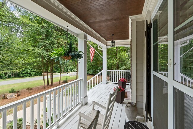 Building Photo - Splendid 4-bedroom, 3-bathroom Harrison Pond home in Pittsboro-- SWIMMING POOL!