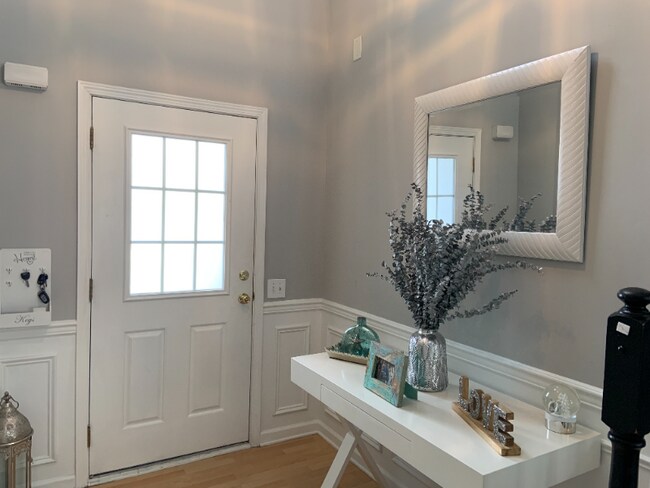 Building Photo - 8165 Kincaid Ct