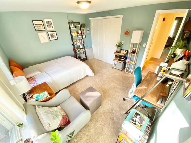 Building Photo - 3 Bedroom Condo in South Burlington VT Available NOW!