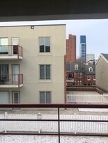 Building Photo - 911 S Charles St