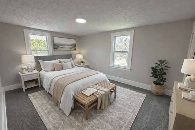 Building Photo - Move-In Ready 3-Bedroom Home with Large Yard and Covered Front Porch