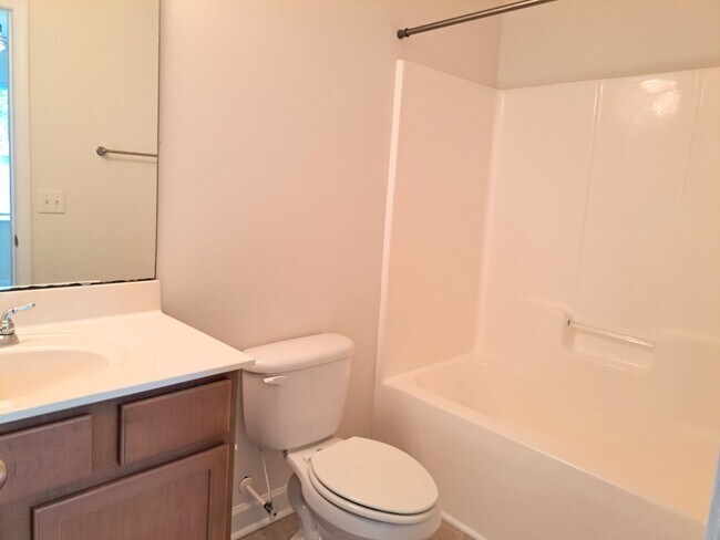 Building Photo - 302 Burley Dr