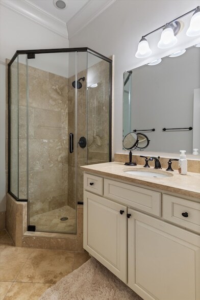 Building Photo - 3127 Parthenon Ave