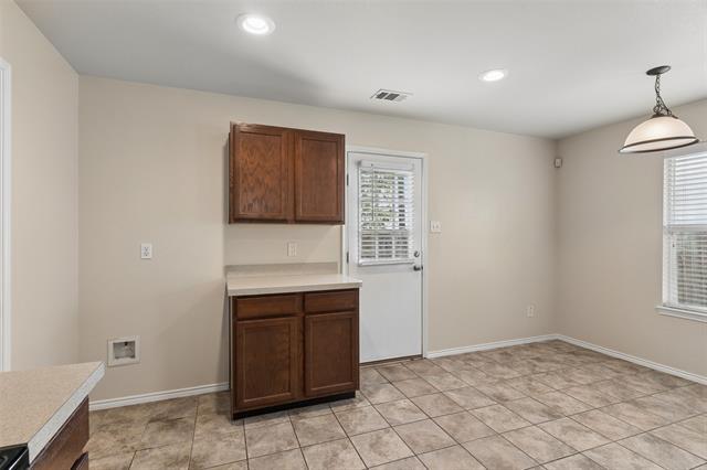 Building Photo - 308 Laurel Ln