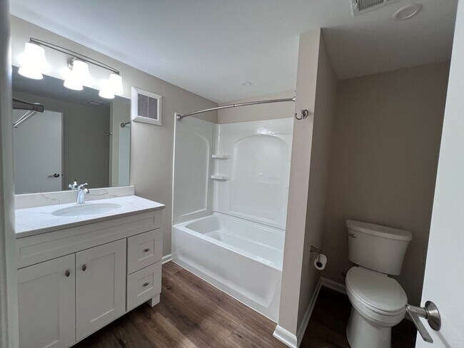 Building Photo - Recently Renovated Home within Walking Dis...