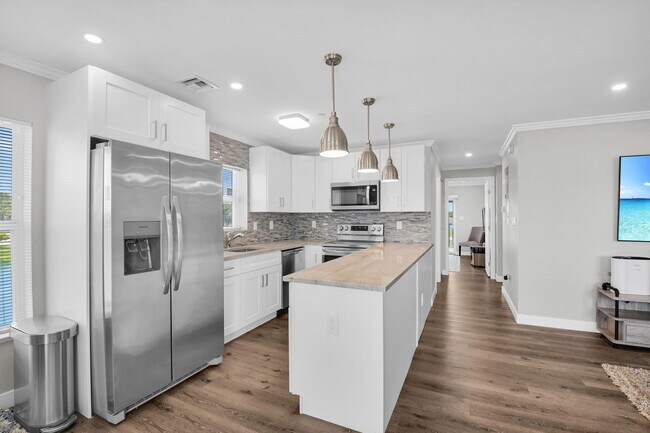 Building Photo - 388 Tuscany Ln