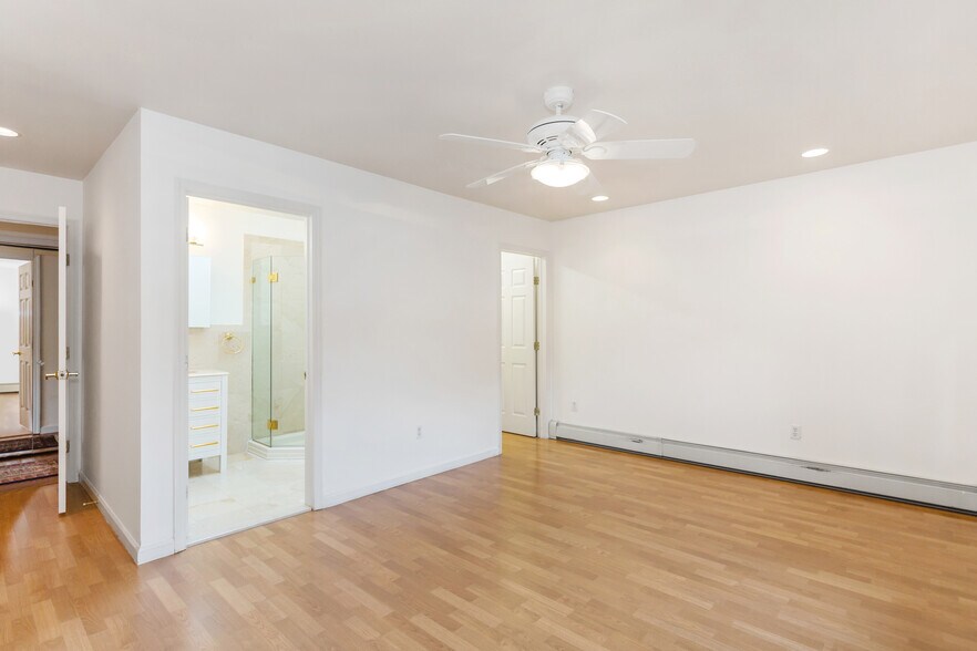 Building Photo - 130 N 7th St